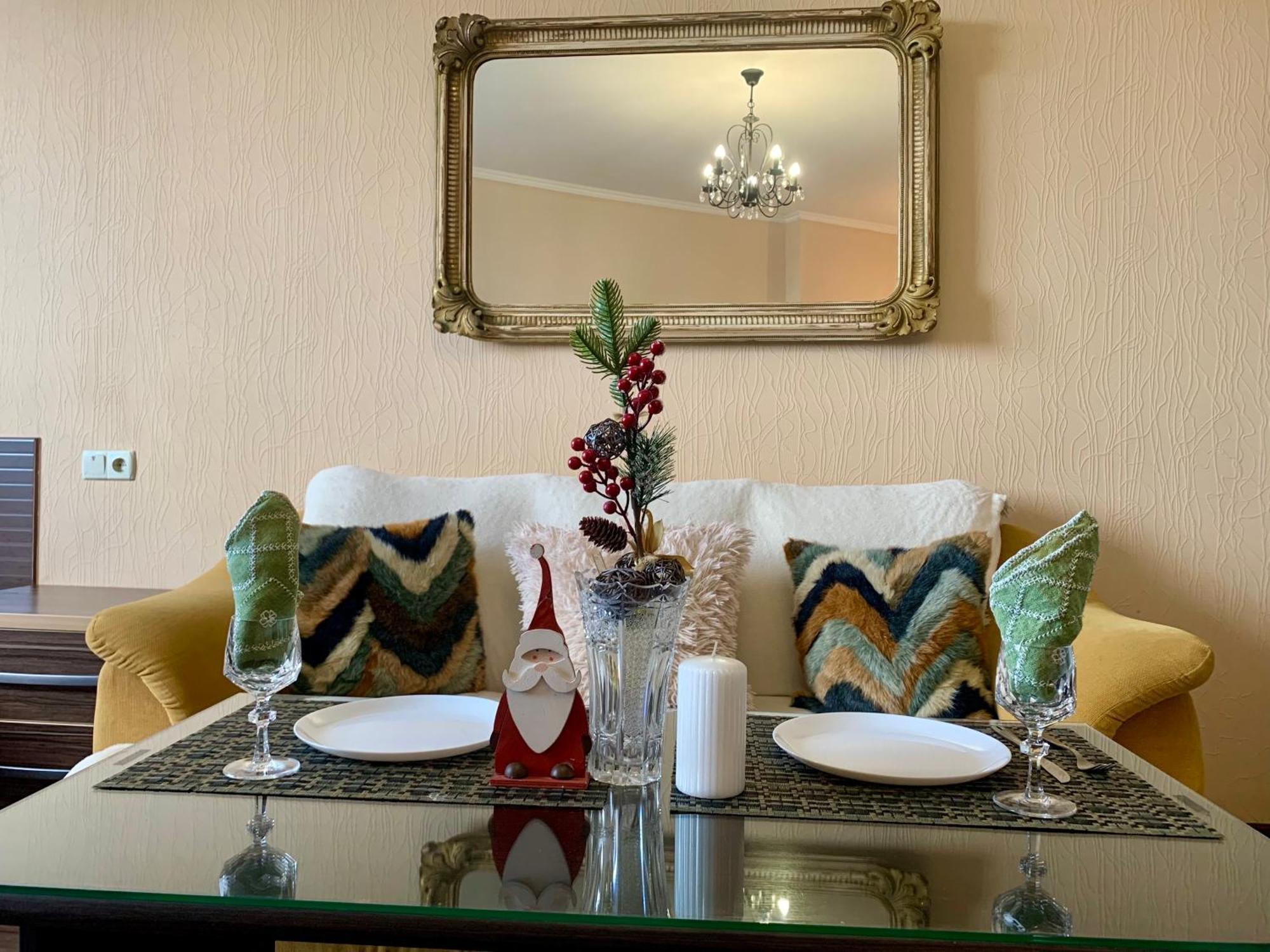 Apartment Alla チェルニーヒウ エクステリア 写真